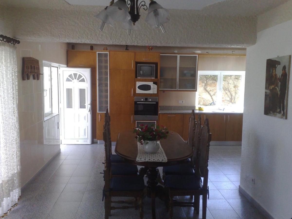 Room Villa Ribeiro Pilgrims Way To Santiago Bike A Garage For Marinhas エシュポゼンデ エクステリア 写真