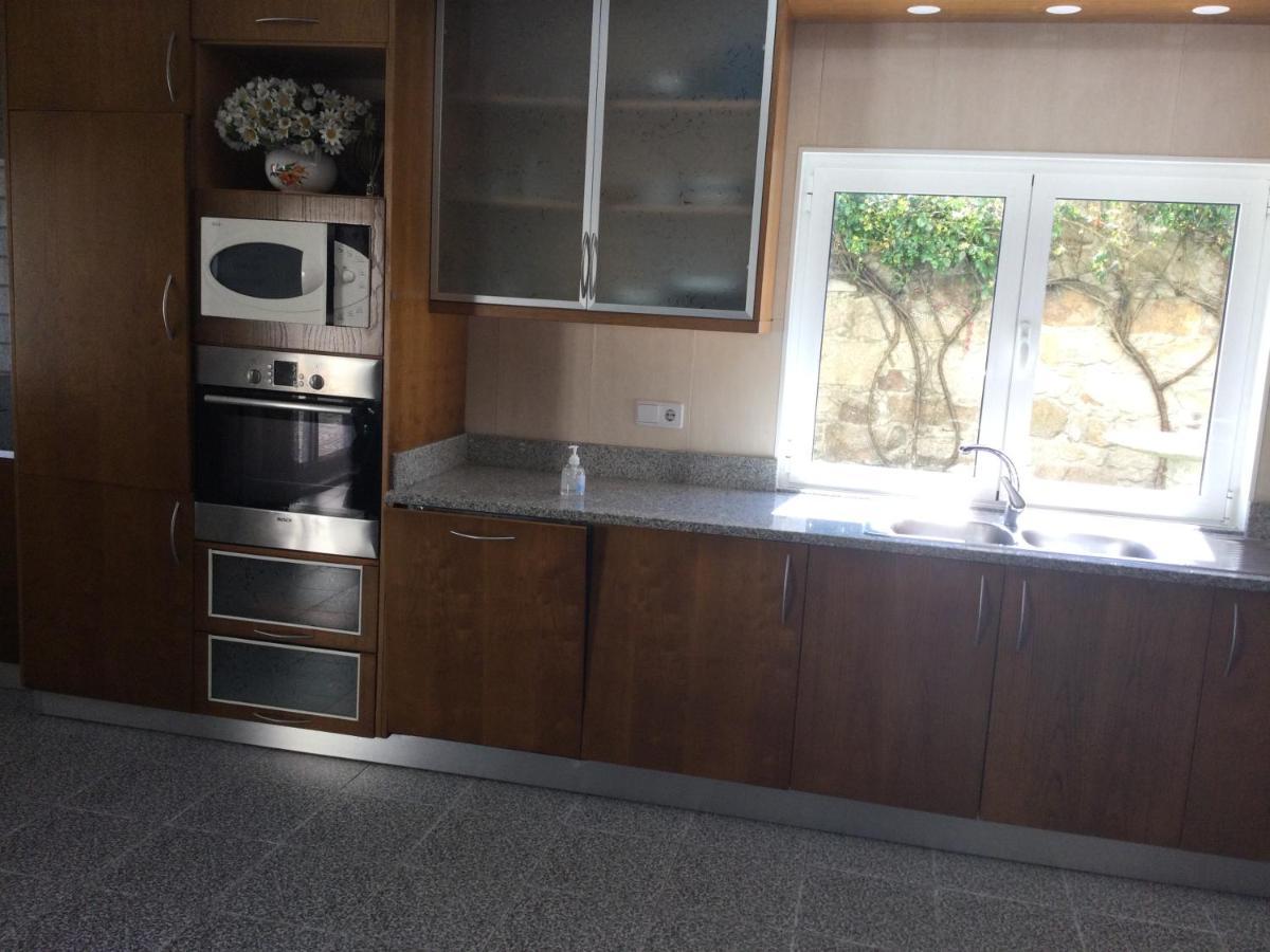 Room Villa Ribeiro Pilgrims Way To Santiago Bike A Garage For Marinhas エシュポゼンデ エクステリア 写真