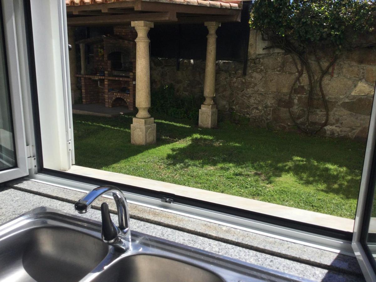 Room Villa Ribeiro Pilgrims Way To Santiago Bike A Garage For Marinhas エシュポゼンデ エクステリア 写真
