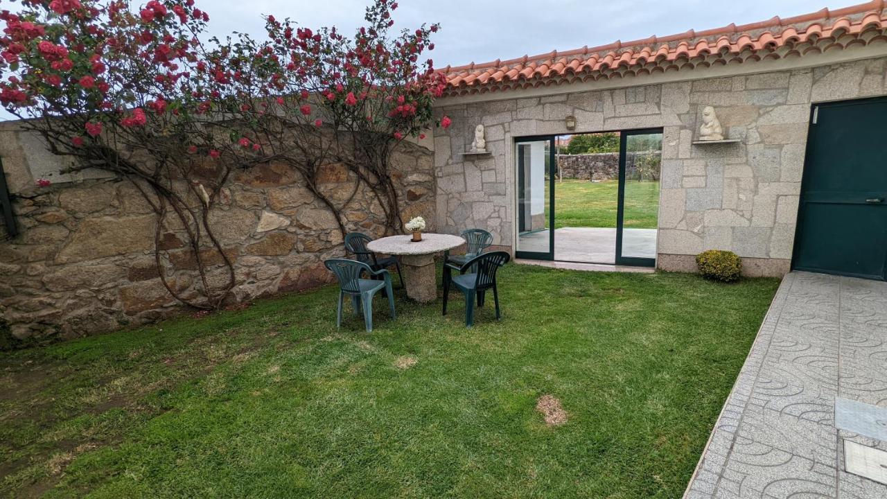 Room Villa Ribeiro Pilgrims Way To Santiago Bike A Garage For Marinhas エシュポゼンデ エクステリア 写真