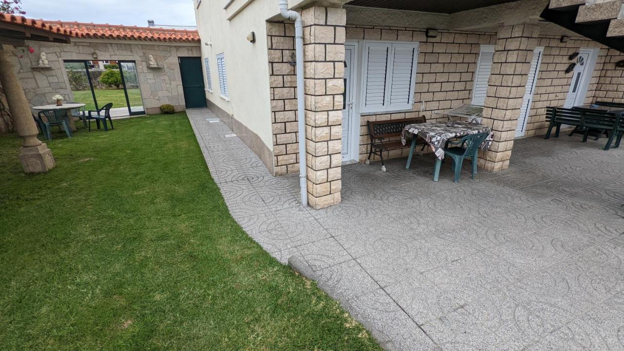 Room Villa Ribeiro Pilgrims Way To Santiago Bike A Garage For Marinhas エシュポゼンデ エクステリア 写真