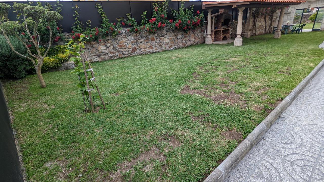 Room Villa Ribeiro Pilgrims Way To Santiago Bike A Garage For Marinhas エシュポゼンデ エクステリア 写真